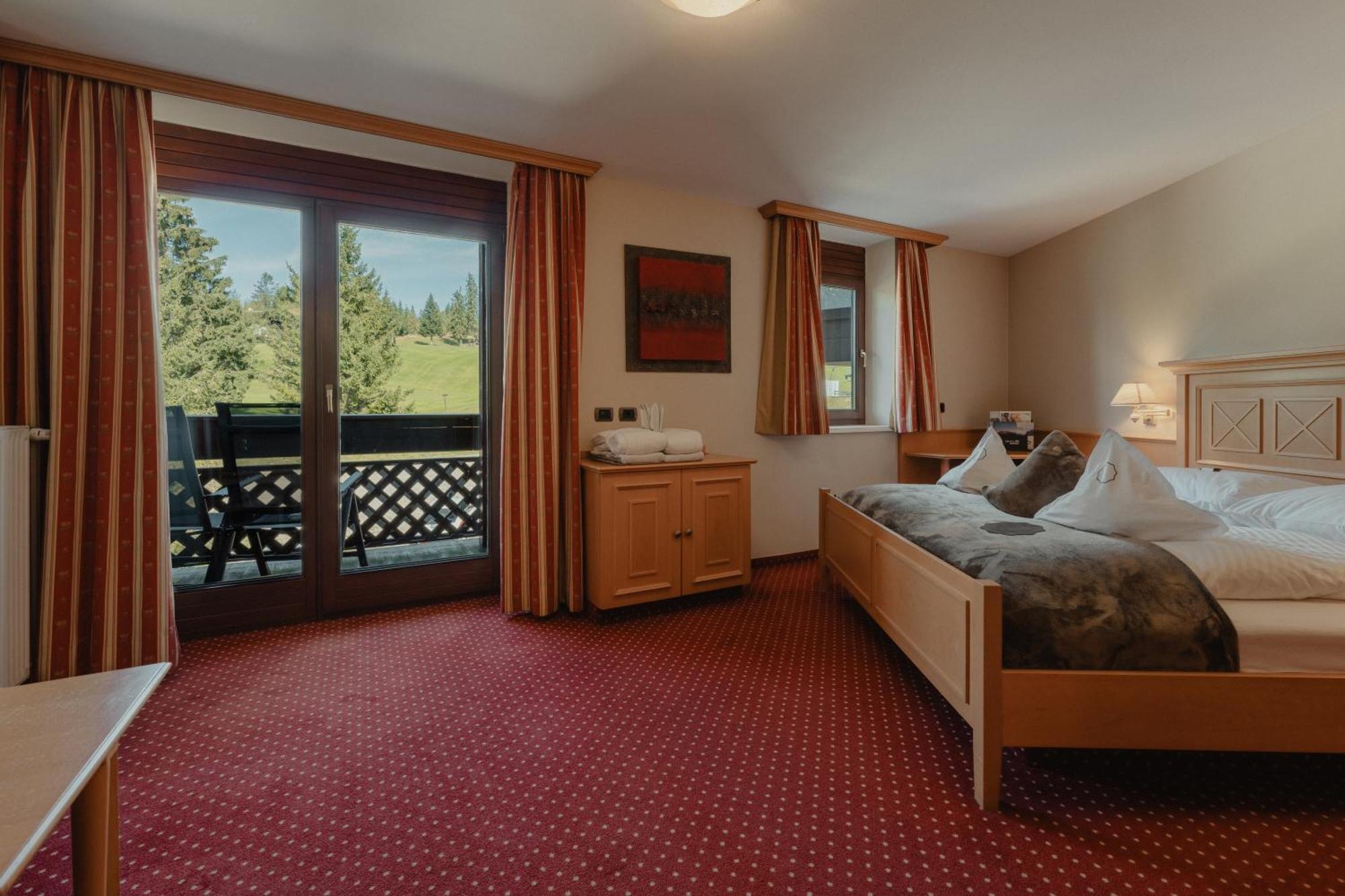 Hotel Alpenrose Carezza al Lago Exterior foto